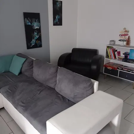 Maison Au Centre D'un Petit Village Vendeen *